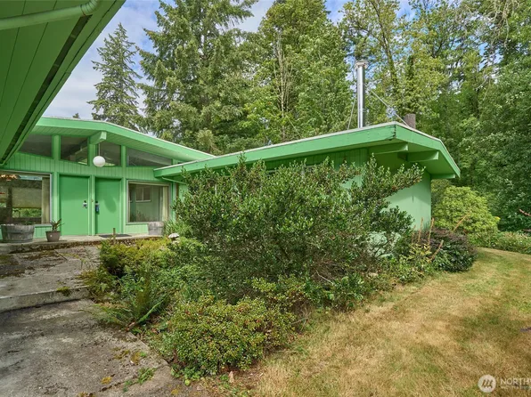 8209 144th Place SE, Newcastle, WA 98059