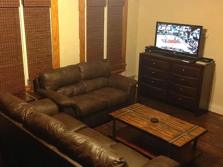 202 E San Antonio St #127 — Photo 11