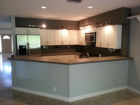 2nd image of 781 Villa Portofino Cir