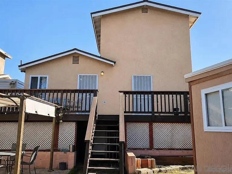 4076 Manzanita Dr — Photo 15