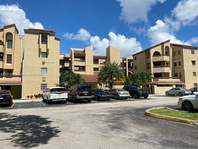 1st image of 9015 SW 125th Ave APT 105N