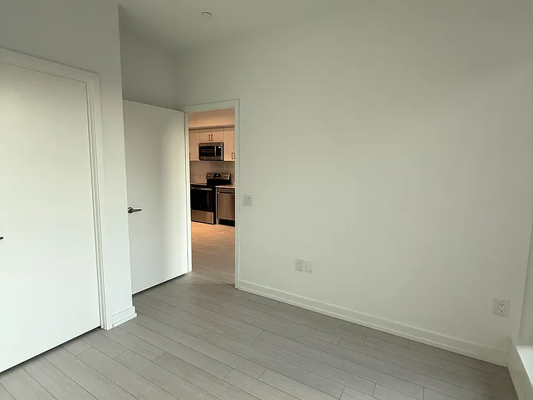 4010 Eglinton Ave W #409 — Photo 5