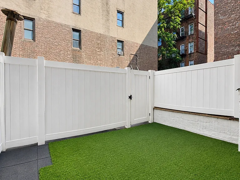 100 2nd Ave #2 — Photo 15
