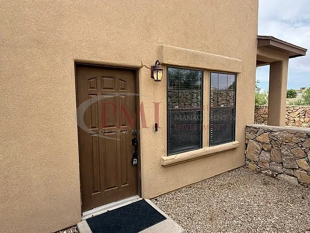 4343 Capistrano Ave — Photo 2