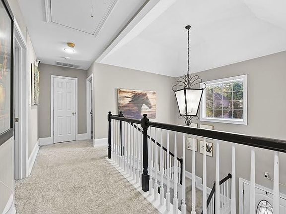 5th image of 140 Kirkland Dr
