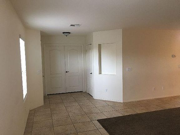 4th image of 1316 E Daniella Dr