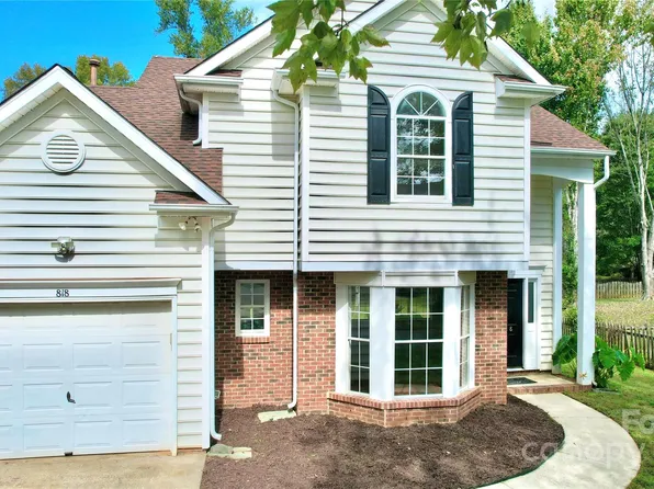 818 Bradberry Ln, Indian Trail, NC 28079