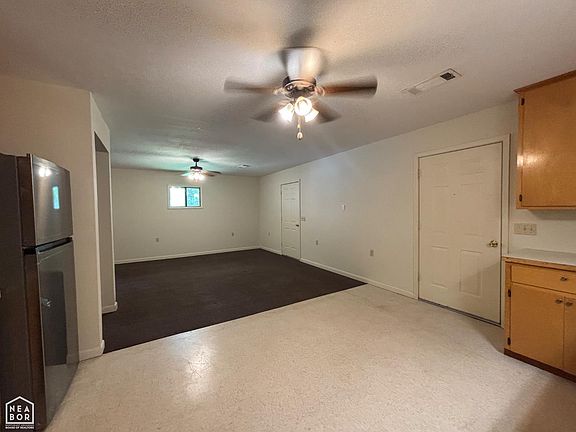 5th image of 204 SE 4th St E