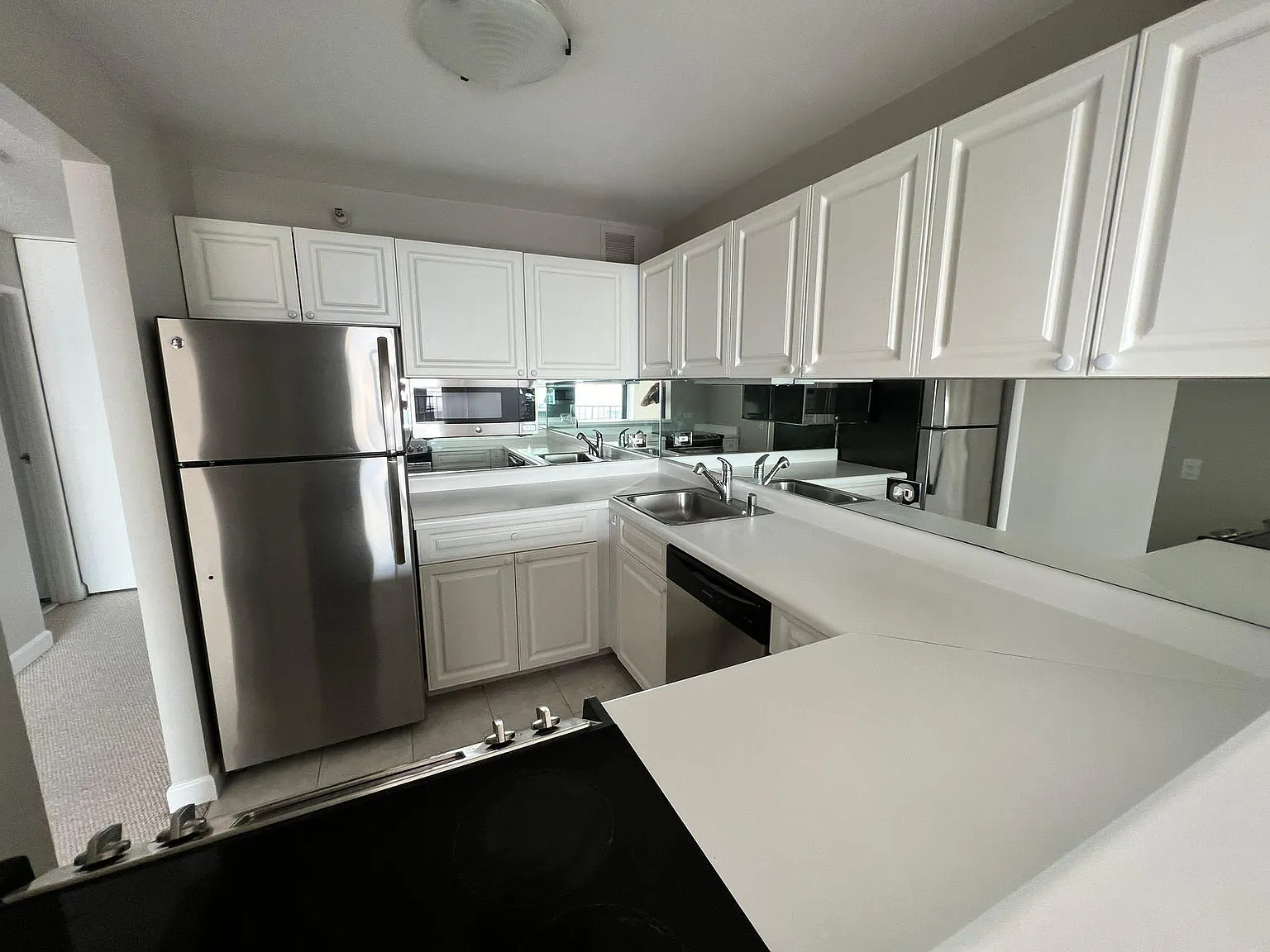 3660 N Lake Shore Dr — Photo 4