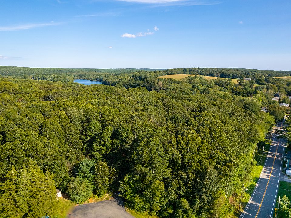 2nd image of 1832 Glasgo Road