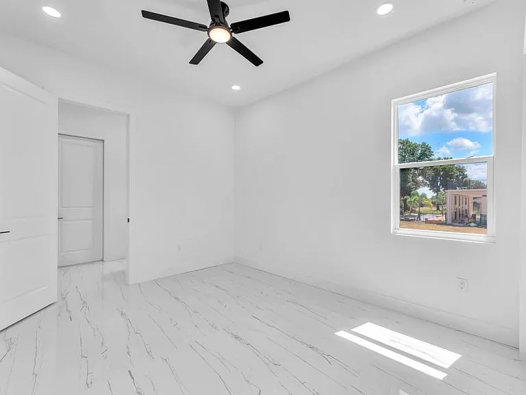 11921 Fort King Hwy — Photo 23