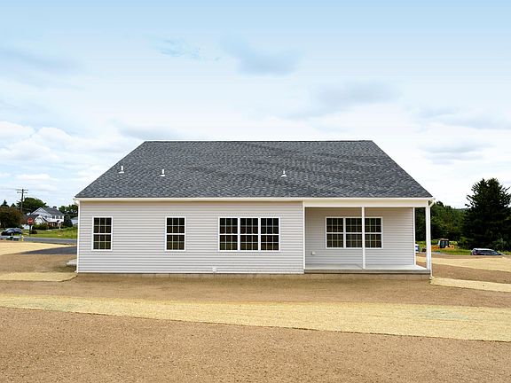 VB-21 Oakmont Exterior