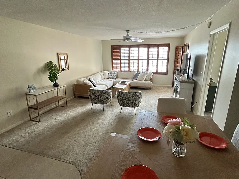 5220 Brittany Dr S #701 — Photo 33
