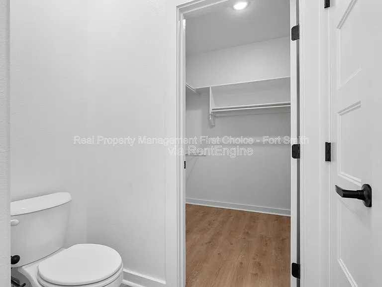 8725 Cantera Dr #B — Photo 20