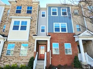 6607 Perry Creek Rd, Raleigh, NC 27616