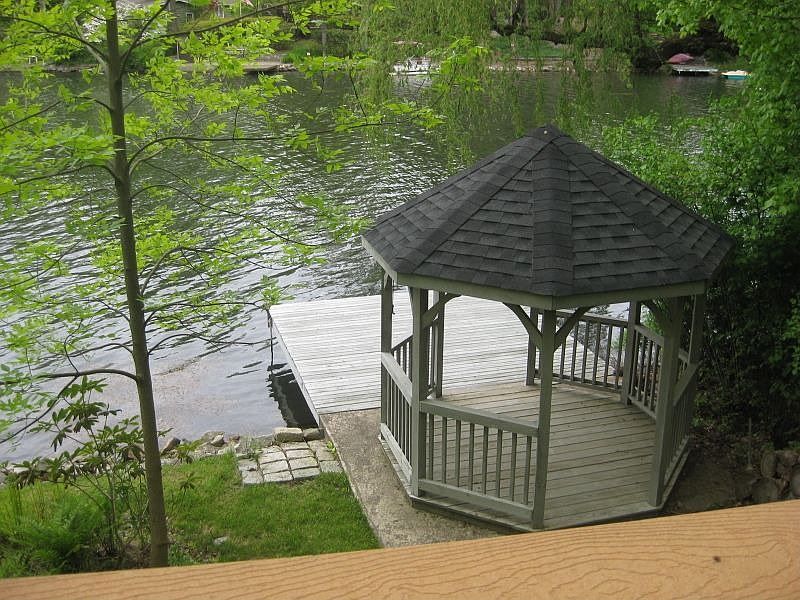 1st image of 1139 Lakeside Dr E