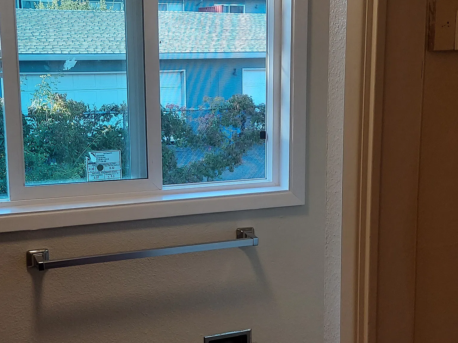 2 bed, 900 sqft, $1,800 — Photo 3