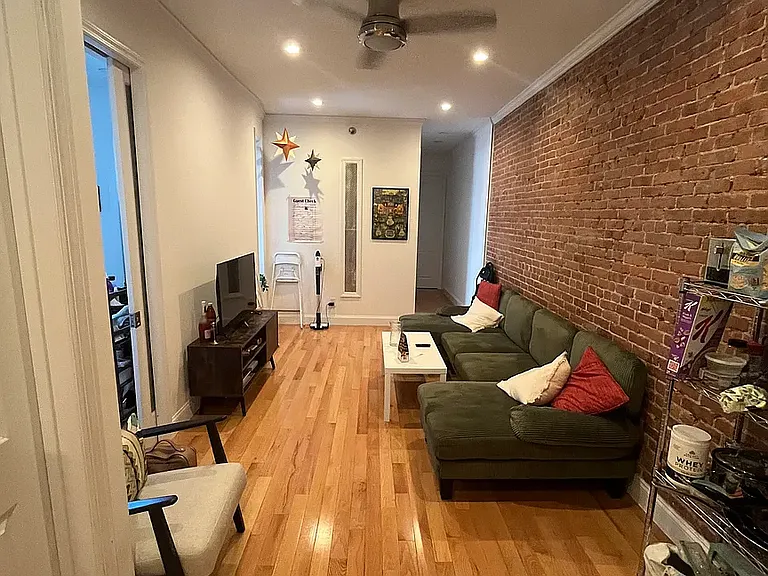 315 E 57th St #5B — Photo 4