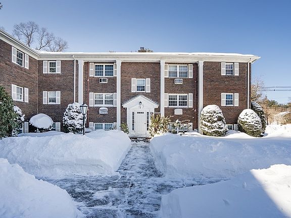 2nd image of 1 Drummer Rd APT A5