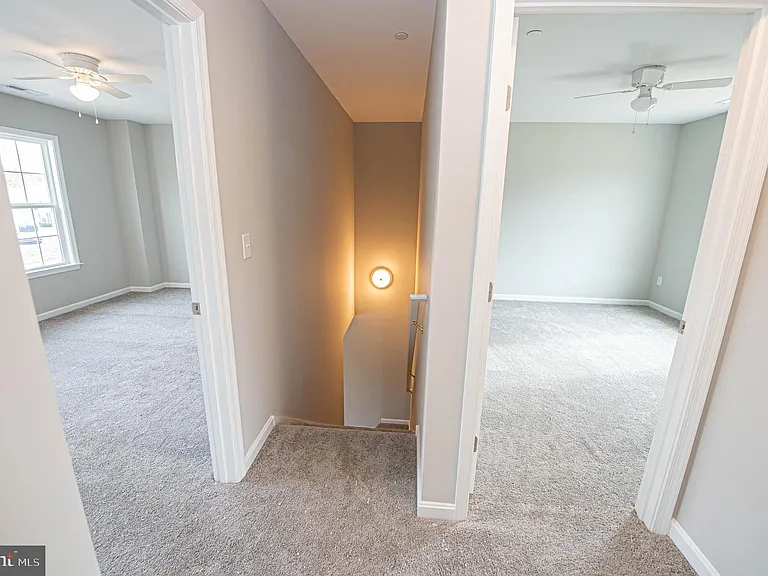 242 Morgans Ct — Photo 38