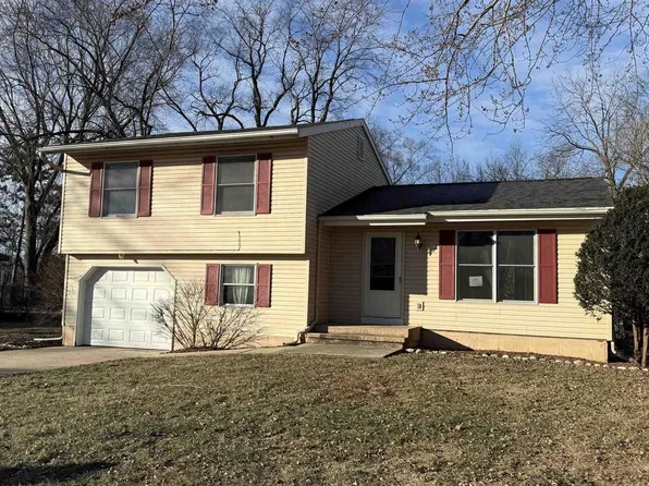 1513 Mayfair Drive, Janesville, WI 53545