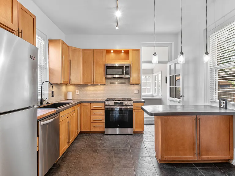 2952 Champa St — Photo 14