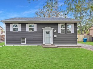 1885 Reichert Ave, Sauk Village, IL 60411