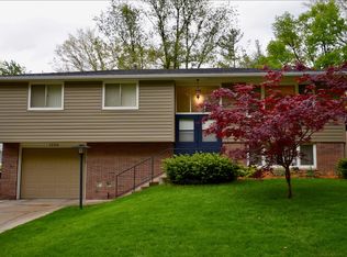 1000 Rosewood Dr, Lincoln, NE 68510