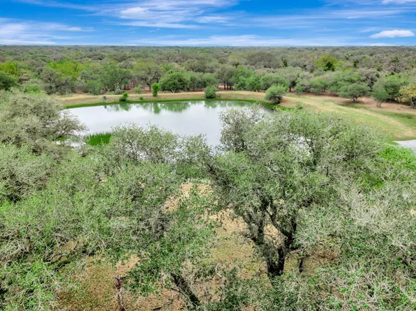 16297 State Highway 111 E, Hallettsville, TX 77995