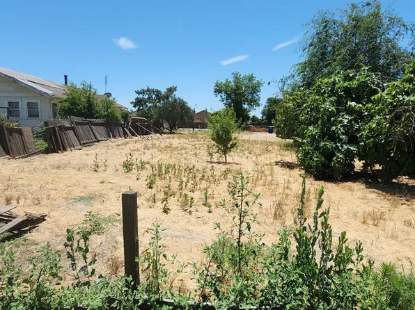 0 W East St, Kerman, CA 93630