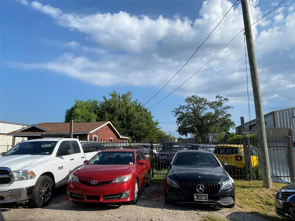 0 Antelope Dr, Houston, TX 77063