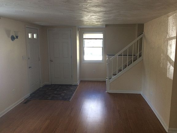 5th image of 5659 Winthrop Ave