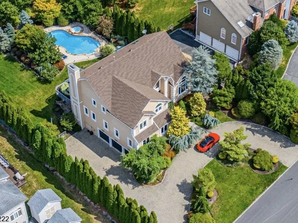 29 Garrity Ter, Montville Twp., NJ 07058