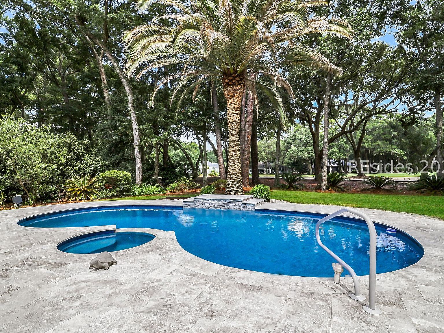 68 Wedgefield Dr