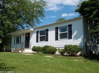 9400 Wyatt Dr, Lanham, MD 20706