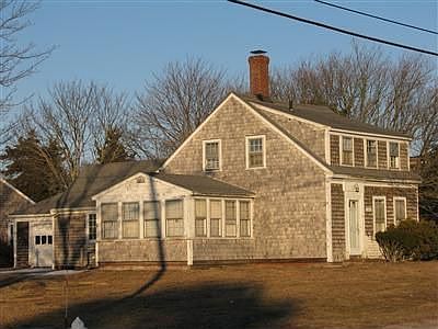 2nd image of 184 Main St