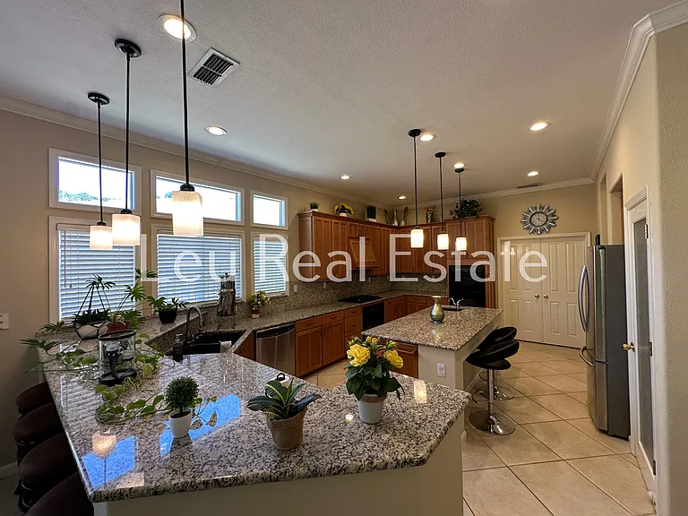 131 Gage Ct — Photo 5