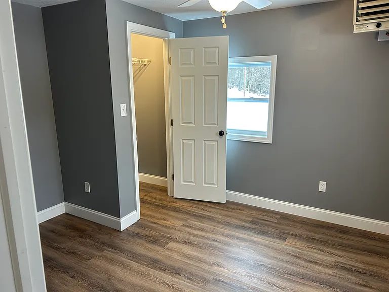 206 Zenith Rd — Photo 7