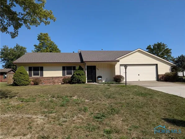 105 Rosewood Ct, Archbold, OH 43502