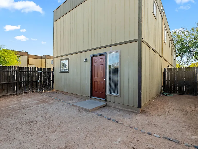 32-web-or-mls-1742 E Pepper Cir Apt 4--29_12132024