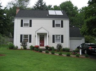 54 Bentwood Rd, West Hartford, CT 06107