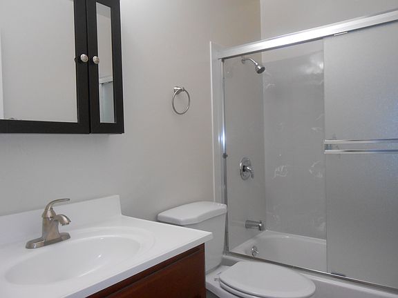 5th image of 3440 Redwood Ct