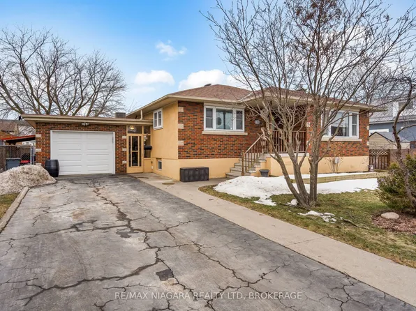 506 Main St W, Pt Colborne, ON L3K 3W6