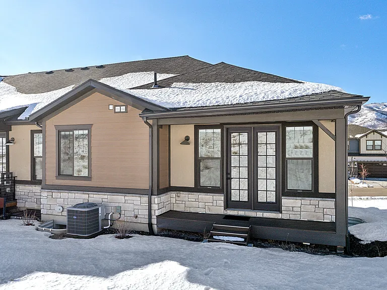 446 Glenview Loop — Photo 72