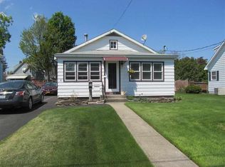 2423 Barton Ave, Schenectady, NY 12306