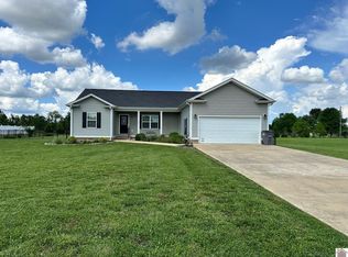 170 Krystal Gayle Ln, Hickory, KY 42051