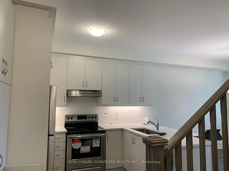 23 Thomas Frisby Jr Cres — Photo 17
