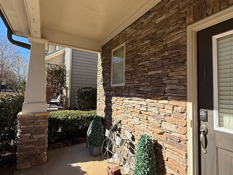 785 Village Field Ct — Photo 2