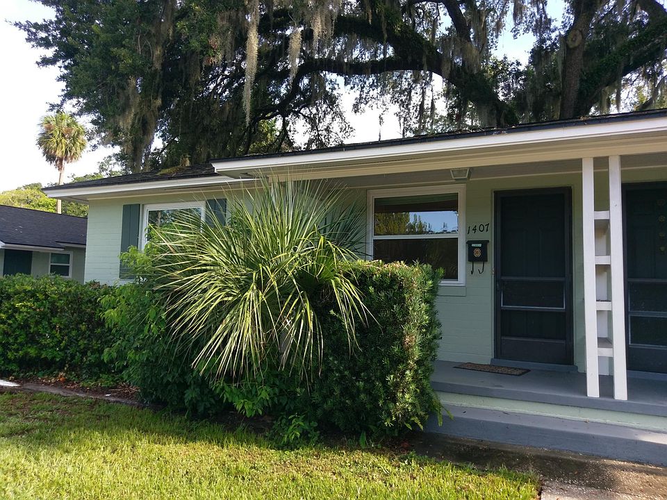 Front Entrance and Porch.