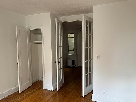 5th image of 205 E 88th St APT 5D